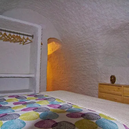 Cueva Pura Vida Bed & Breakfast *